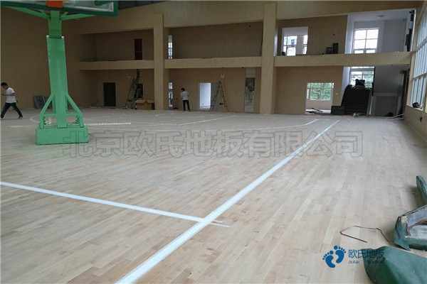 學(xué)?；@球場(chǎng)館木地板輔設(shè)3