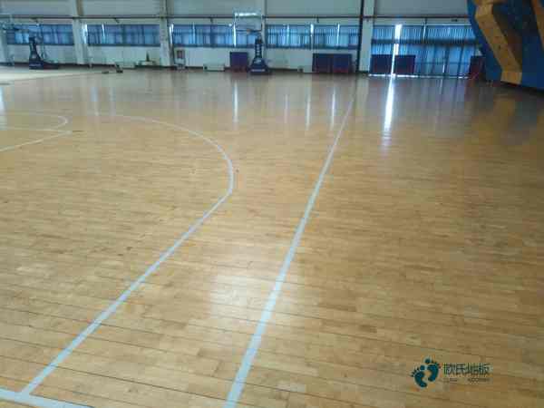 大學(xué)運動場木地板施工方案2