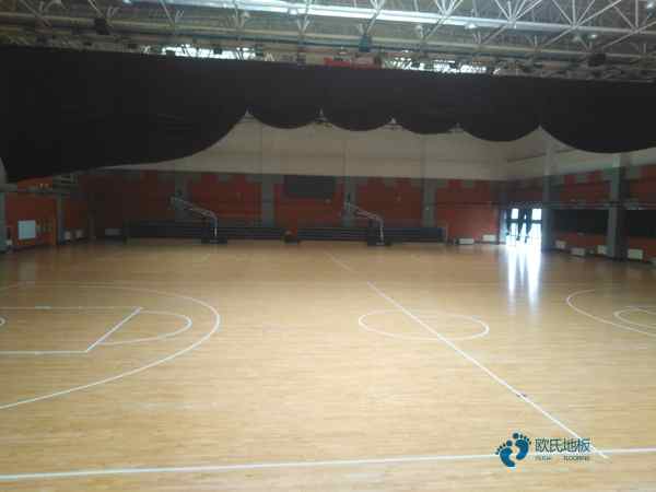 大學(xué)運動場木地板施工方案3
