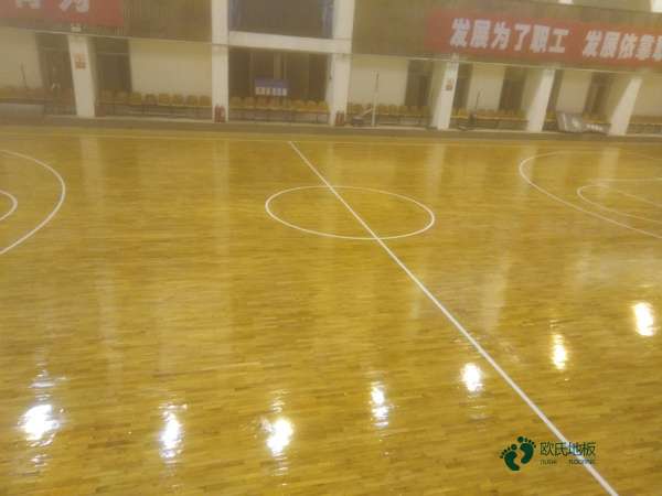 體育運(yùn)動(dòng)木地板廠家哪家好3